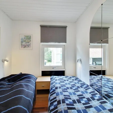 Flora - 150m From The Sea By Interhome *