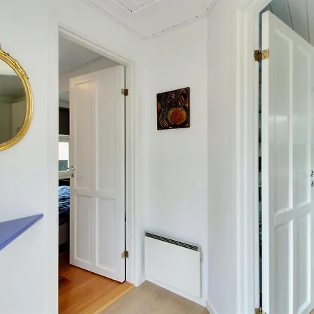 Flora - 150m From The Sea By Interhome *