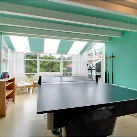 Feriehus Flora - 150m From The Sea By Interhome Hals