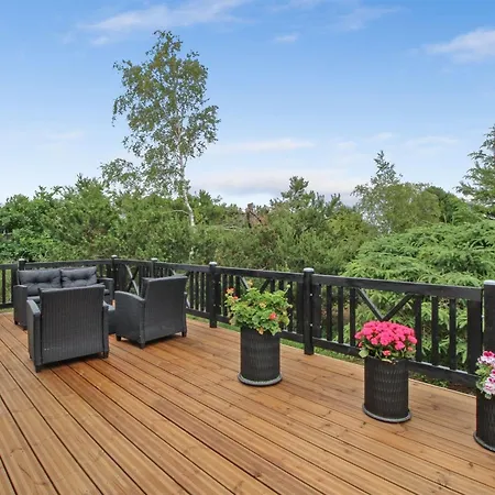 Feriehus Flora - 150m From The Sea By Interhome Hals